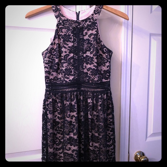 Dress worn once to a wedding. - Picture 1 of 3